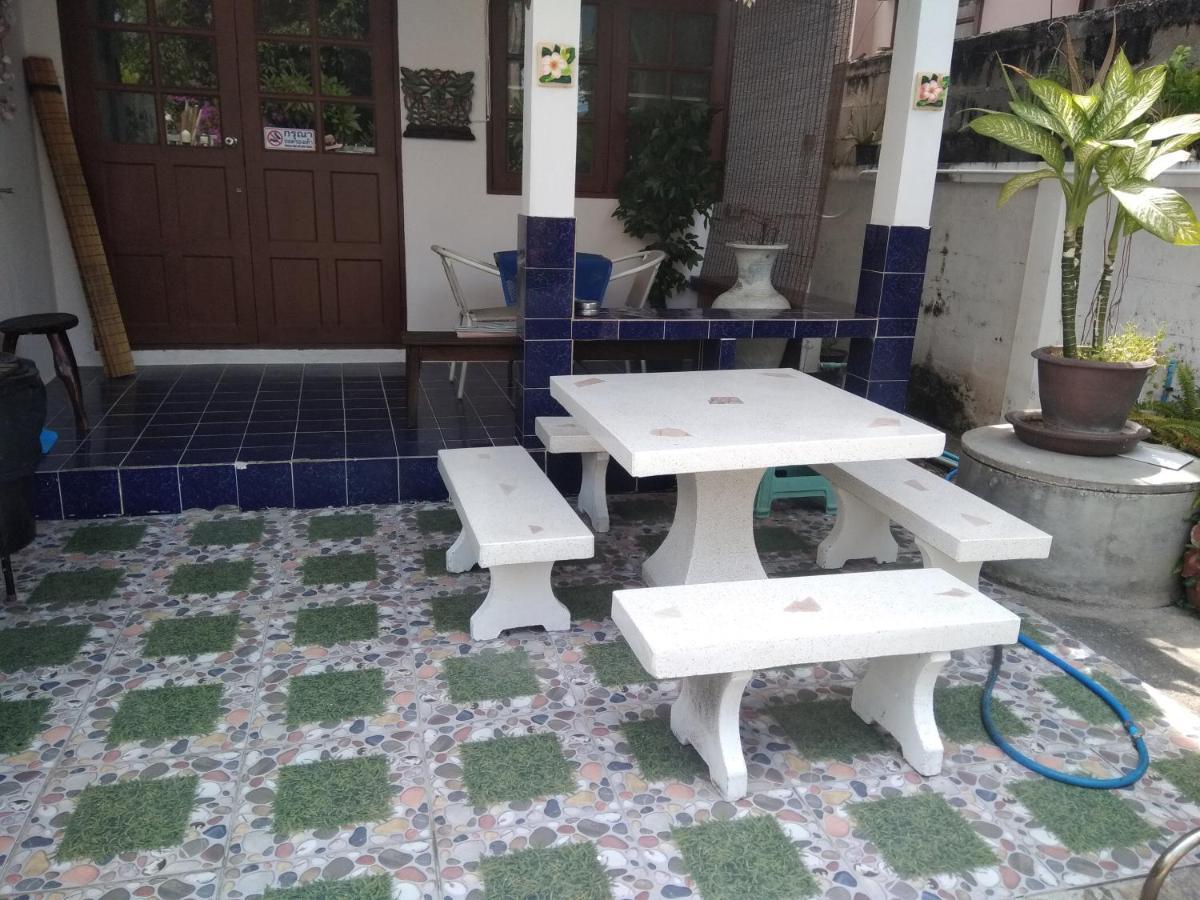 Hotel Happy House 51 HHQ Exterior foto