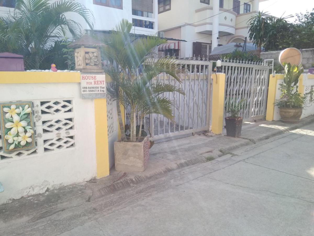 Hotel Happy House 51 HHQ Exterior foto